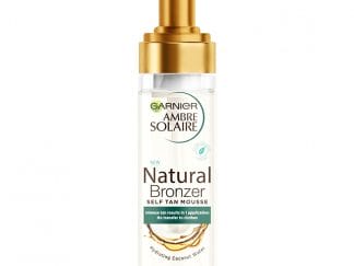 Garnier Ambre Solaire Natural Bronzer Self Tan Mousse Χρυσαφένιο Μαύρισμα που Διαρκεί Έως μια Εβδομάδα 200ml