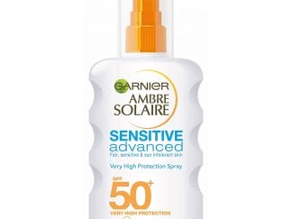 Garnier Ambre Solaire Sensitive Advanced Spray Spf50+ Πολύ Υψηλή Αντηλιακή Προστασία για την Ευαίσθητη Επιδερμίδα 200ml