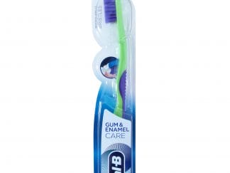 Oral-B Gum & Enamel Care Πολύ Μαλακή Χειροκίνητη Οδοντόβουρτσα 1Τεμάχιο - Μωβ - Πράσινο