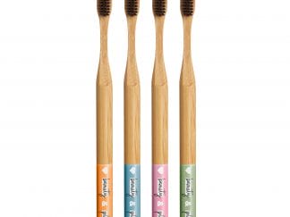 Love Beauty & Planet Bamboo Toothbrush Medium Μέτρια Οδοντόβουρτσα Από 100% Φυσικό Μπαμπού 1 Τεμάχιο ( Τυχαία Επιλογή Χρώματος)