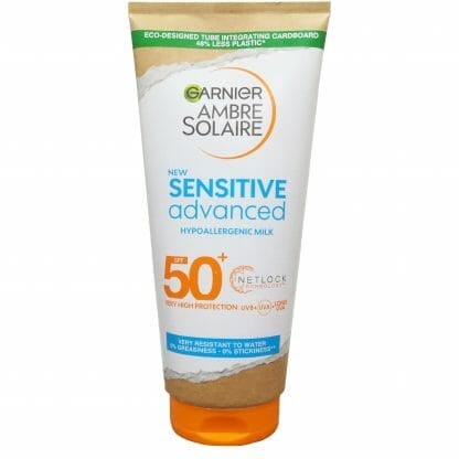 Garnier Ambre Solaire Sensitive Advanced Hypoallergenic Milk Spf50+ Υποαλλεργικό Αντηλιακό Γαλάκτωμα Σώματος Πολύ Υψηλής Προστασίας για Ευαίσθητες Επιδερμίδες 200ml