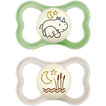 Mam Air Night Silicone Soother 6-16m Κωδ 217SUc Ορθοδοντική Πιπίλα Σιλικόνης με Μεγάλες Οπές για Καλύτερο Εξαερισμό του Δέρματος της Περιστοματικής Περιοχής που Λάμπει στο Σκοτάδι 2 Τεμάχια - Πράσινο / Κρεμ