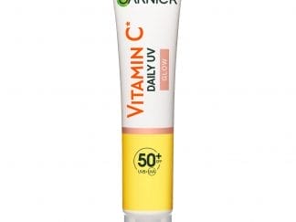Garnier Skinactive Vitamin C Daily UV Glow-Boosting Fluid Spf50+ Αντηλιακή Κρέμα Προσώπου για Λάμψη Πολύ Υψηλής Προστασίας 40ml