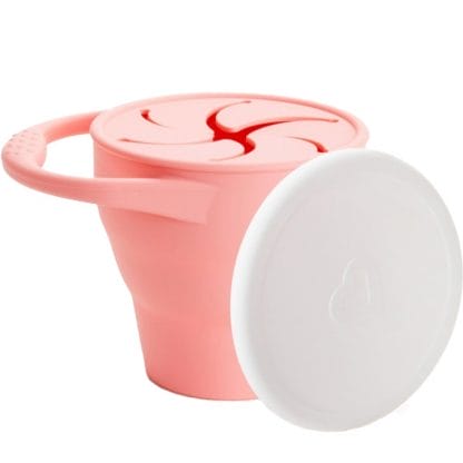 Munchkin C'est Silicone Snack Catcher With Lid 6m+ Παιδικό Πτυσσόμενο Δοχείο Σιλικόνης για Φαγητό με Λαβή 1 Τεμάχιο, Κωδ 90181 - Coral